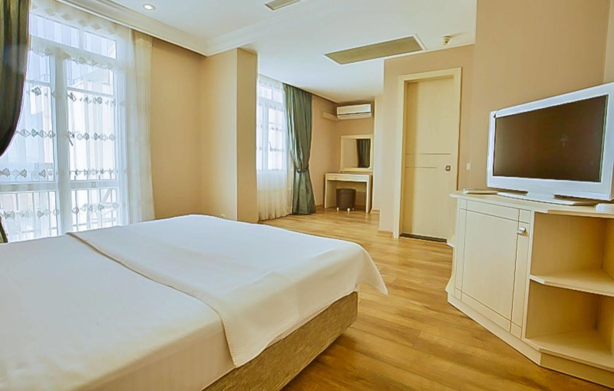 Buyukada Princess Hotel Adalar Kültér fotó